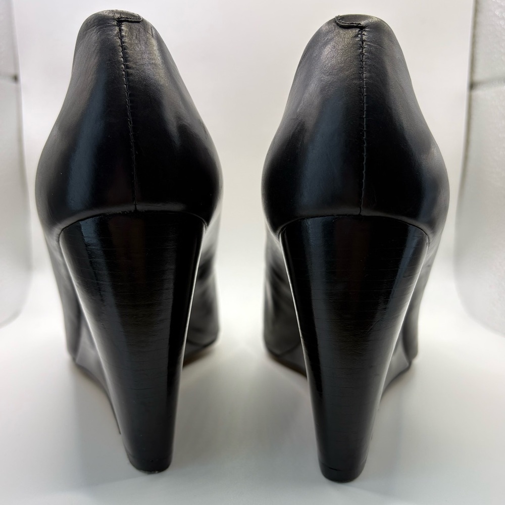 EUC Tory Burch Raleigh Wedge Black Heels with Gold Logo - Picture 8 of 10